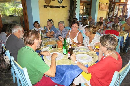 Fotografías II Congreso FETAVE 2014 - Comida en un restaurante típico